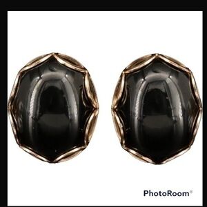 14k solid gold black onyx stud earrings